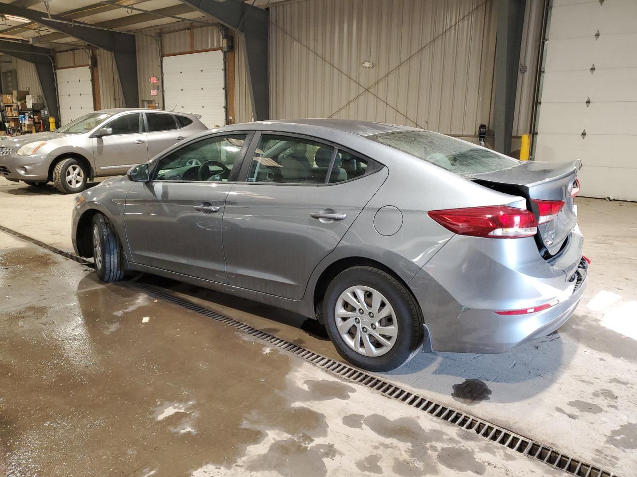 2018 Hyundai Elantra - Image 2