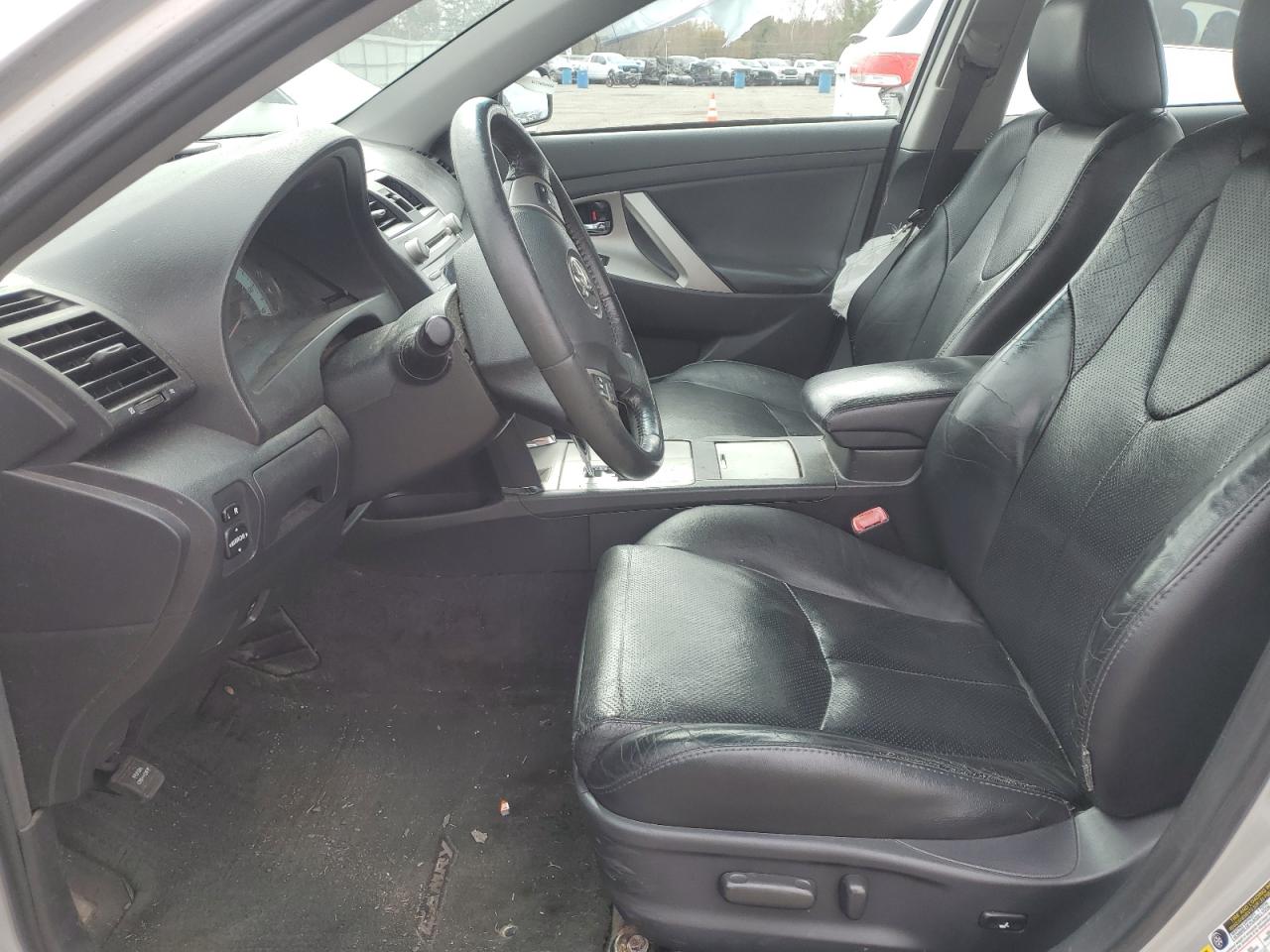 2011 Toyota Camry - Image 7