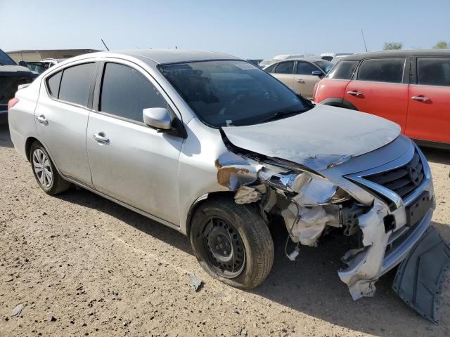  NISSAN VERSA 2019 Сріблястий