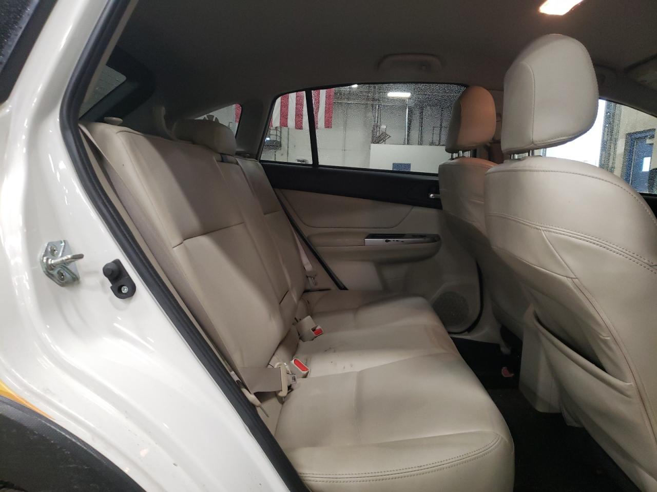 2015 Subaru XV - Image 11