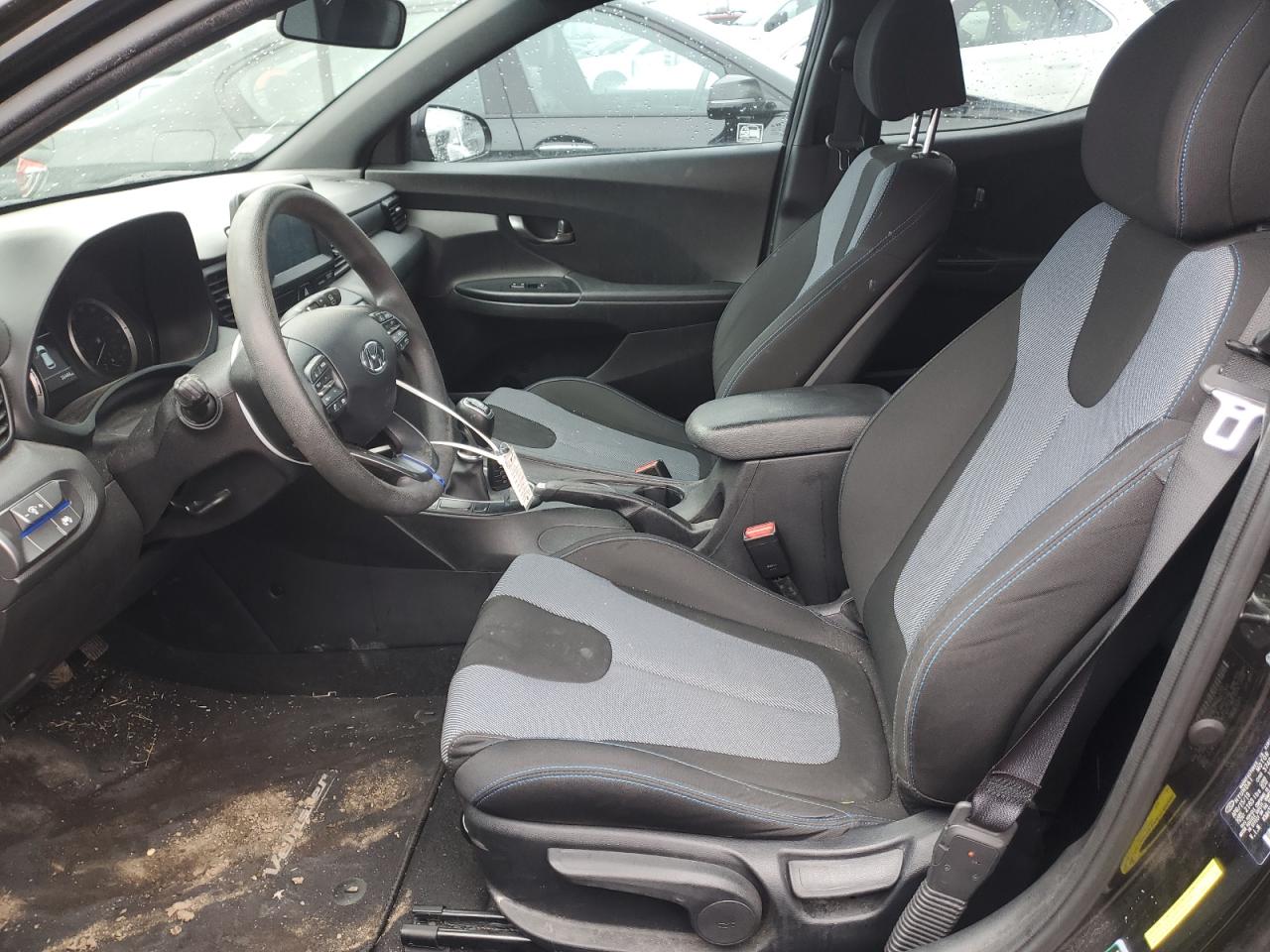 2020 Hyundai Veloster - Image 7