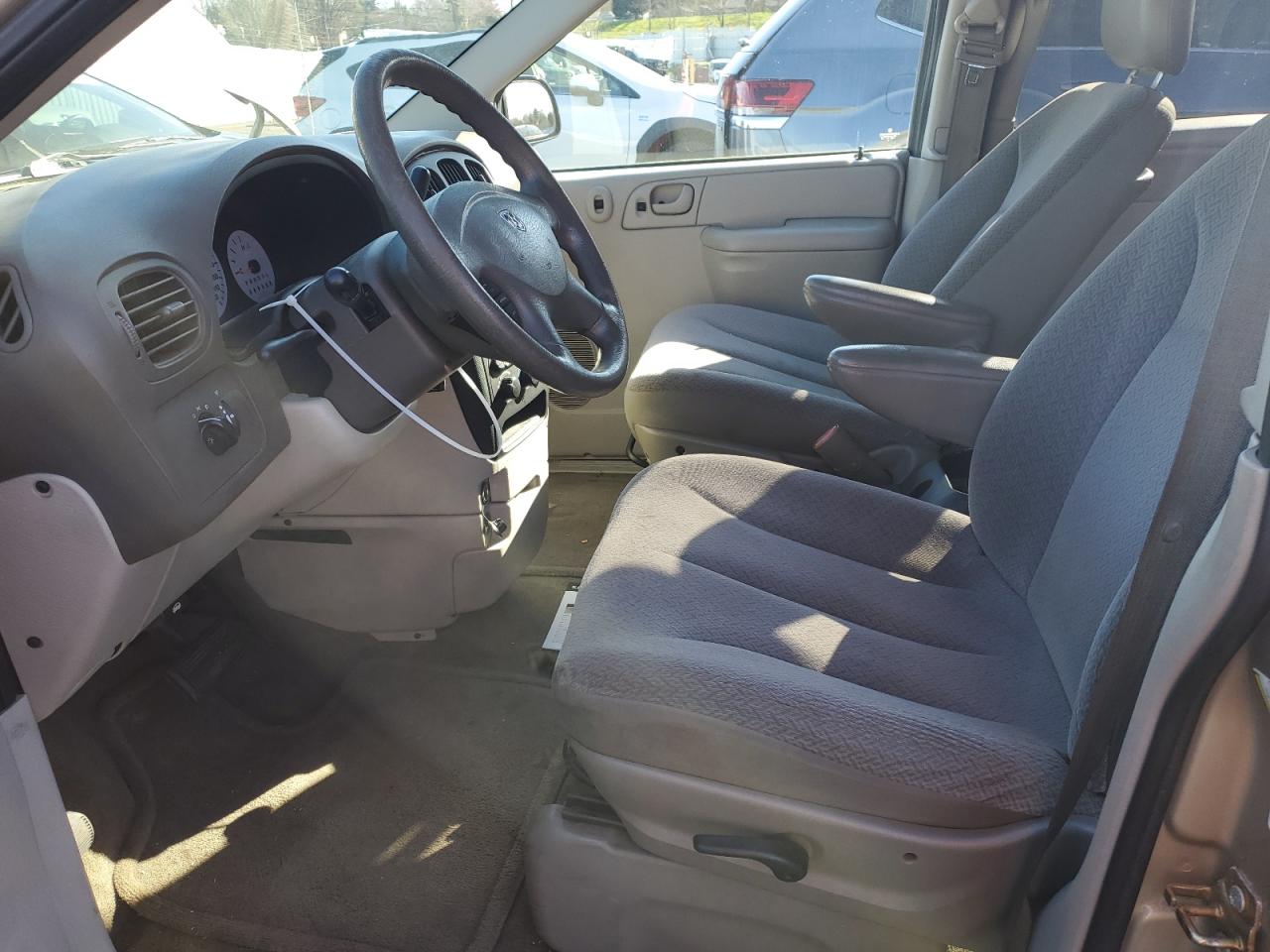 2006 Dodge Caravan - Image 7