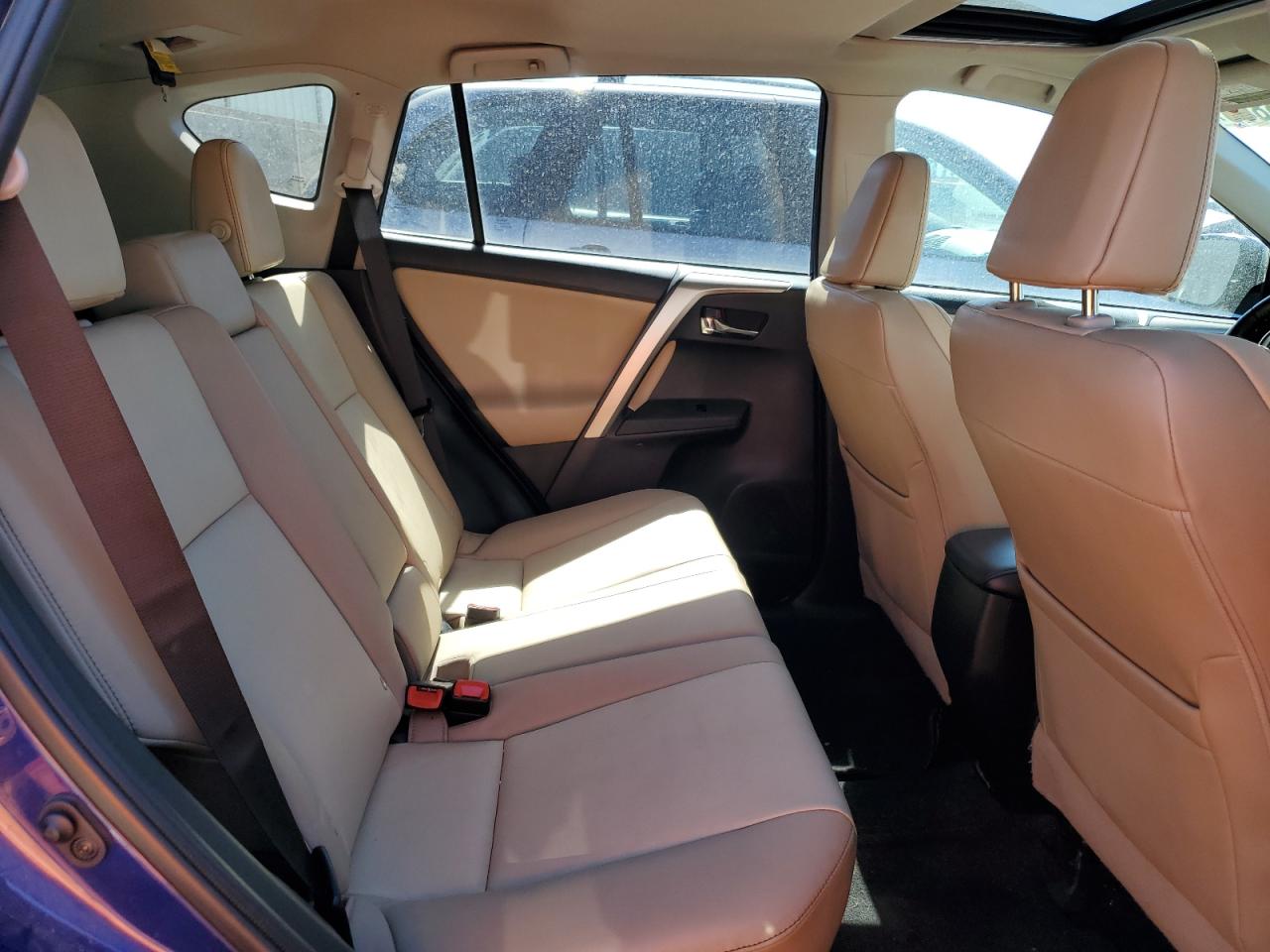 2014 Toyota RAV 4 - Image 11
