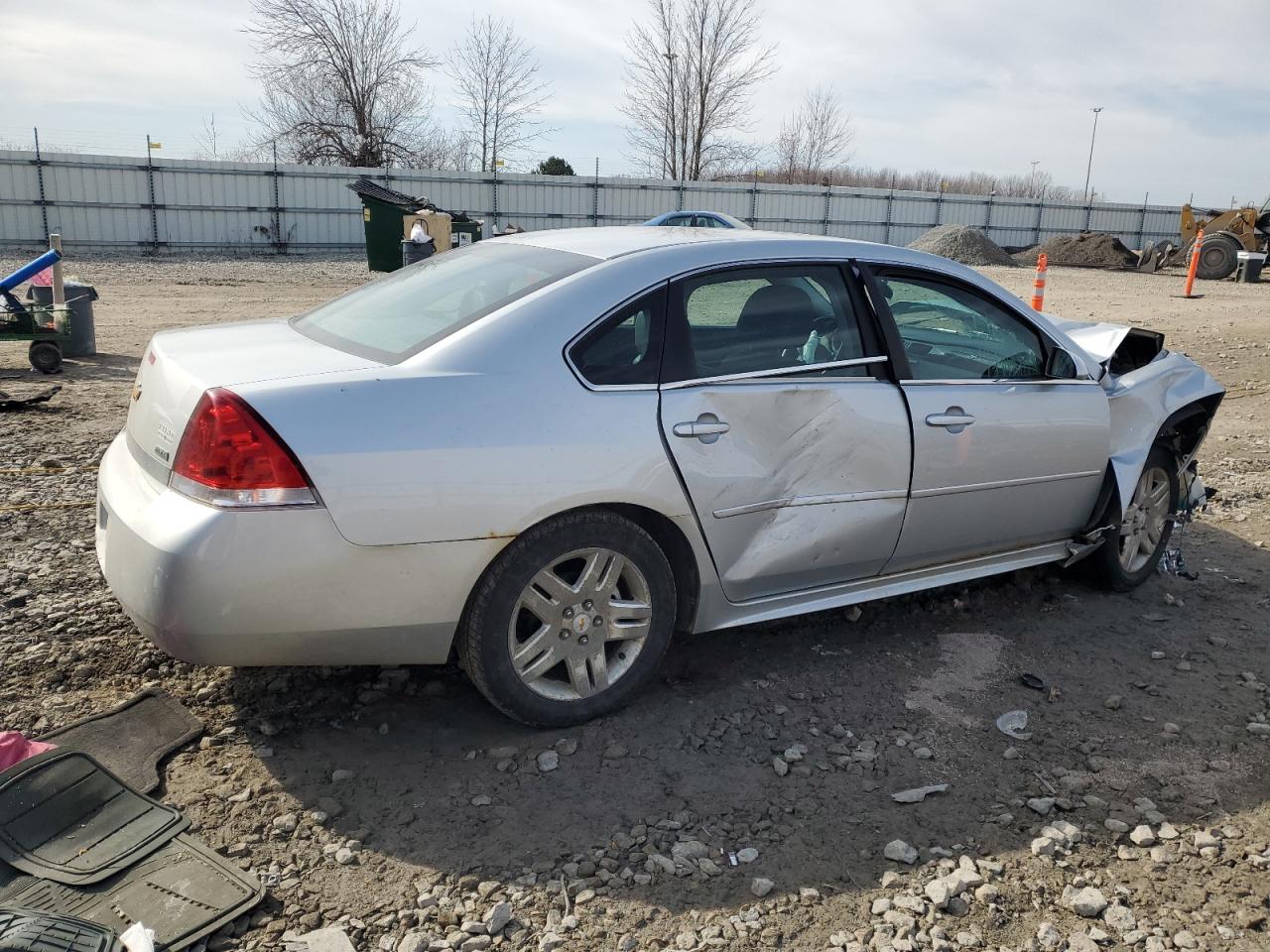 2011 Chevrolet Impala - Image 3