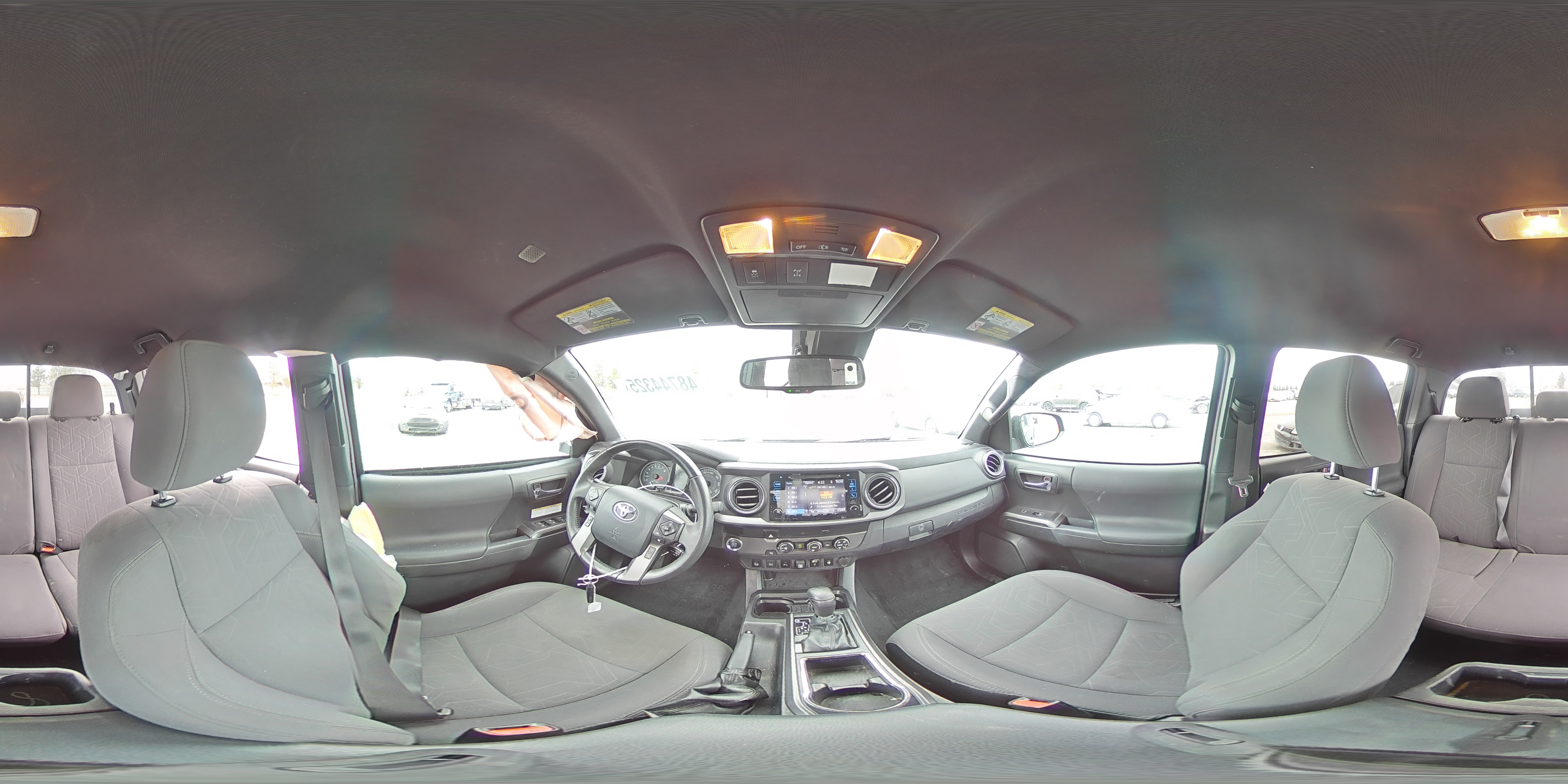 2019 Toyota Tacoma - Image 12