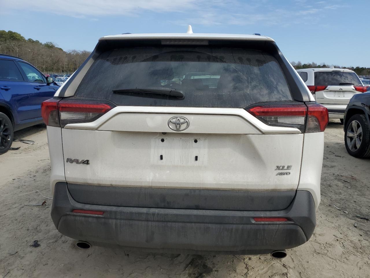2020 Toyota Rav4 Xle VIN: 2T3P1RFV5LW137034 Lot: 50709555