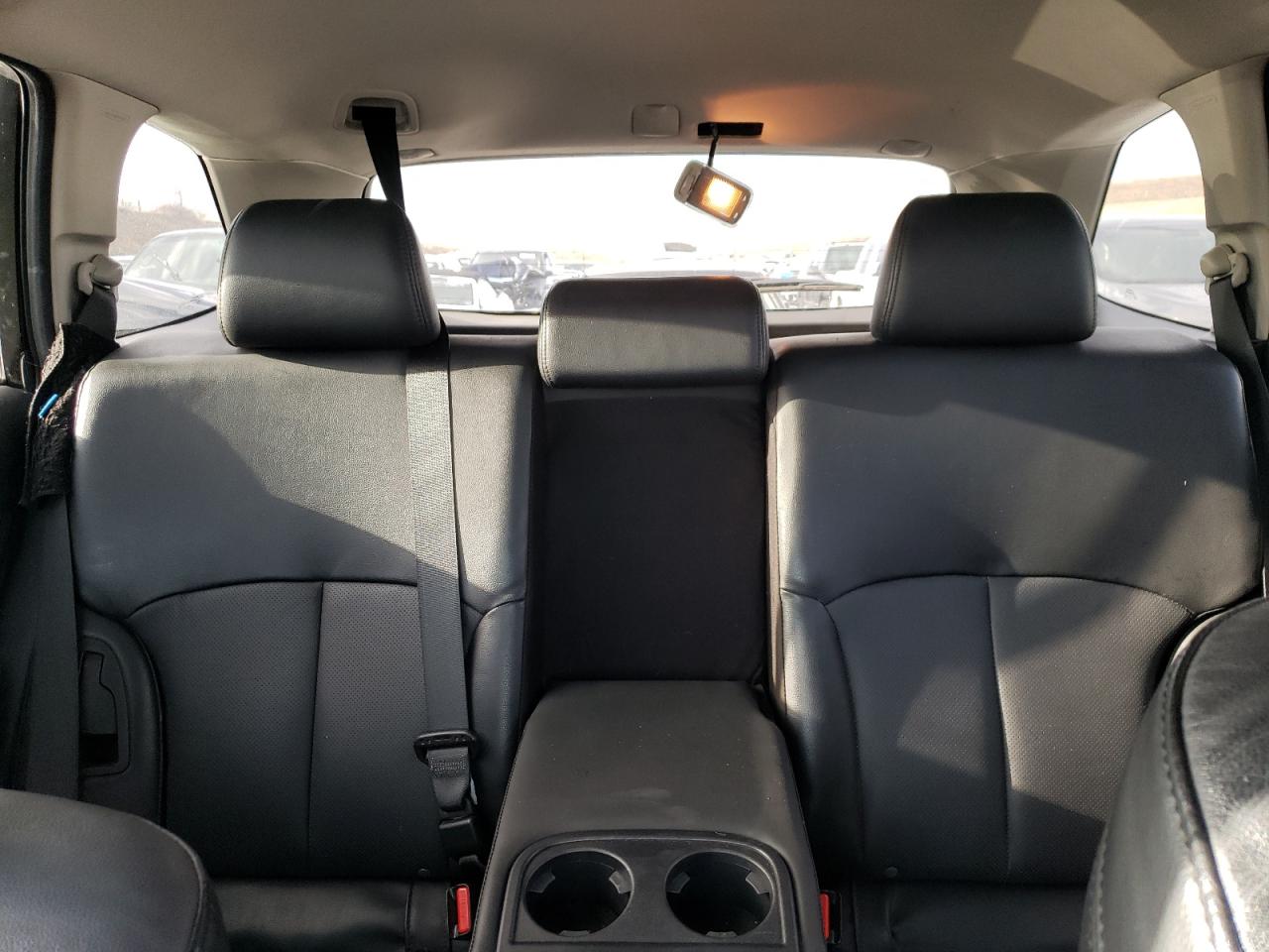 2014 Subaru Outback - Image 10