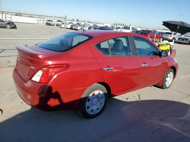 Седани NISSAN VERSA 2013 Червоний