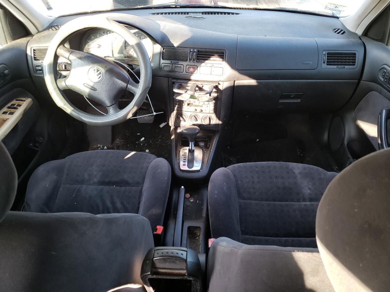 2002 Volkswagen Jetta - Image 8