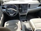 2018 Toyota Sienna Le en Venta en Cahokia Heights, IL - Rear End
