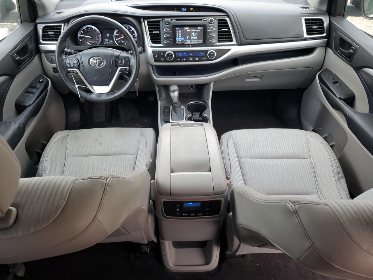 2015 Toyota Highlander - Image 8