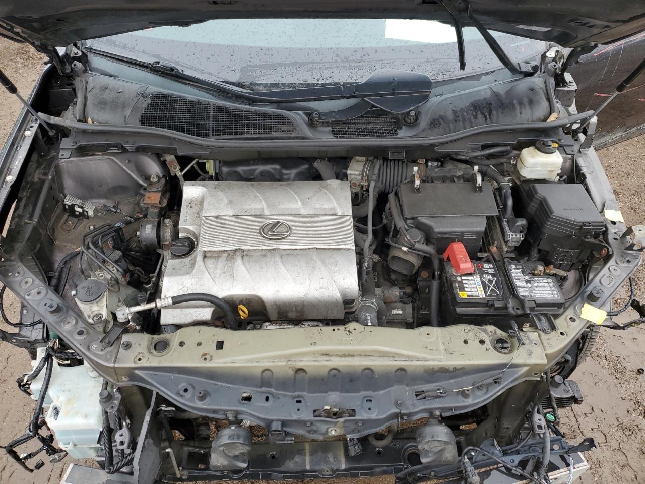 2010 Lexus RX - Image 11