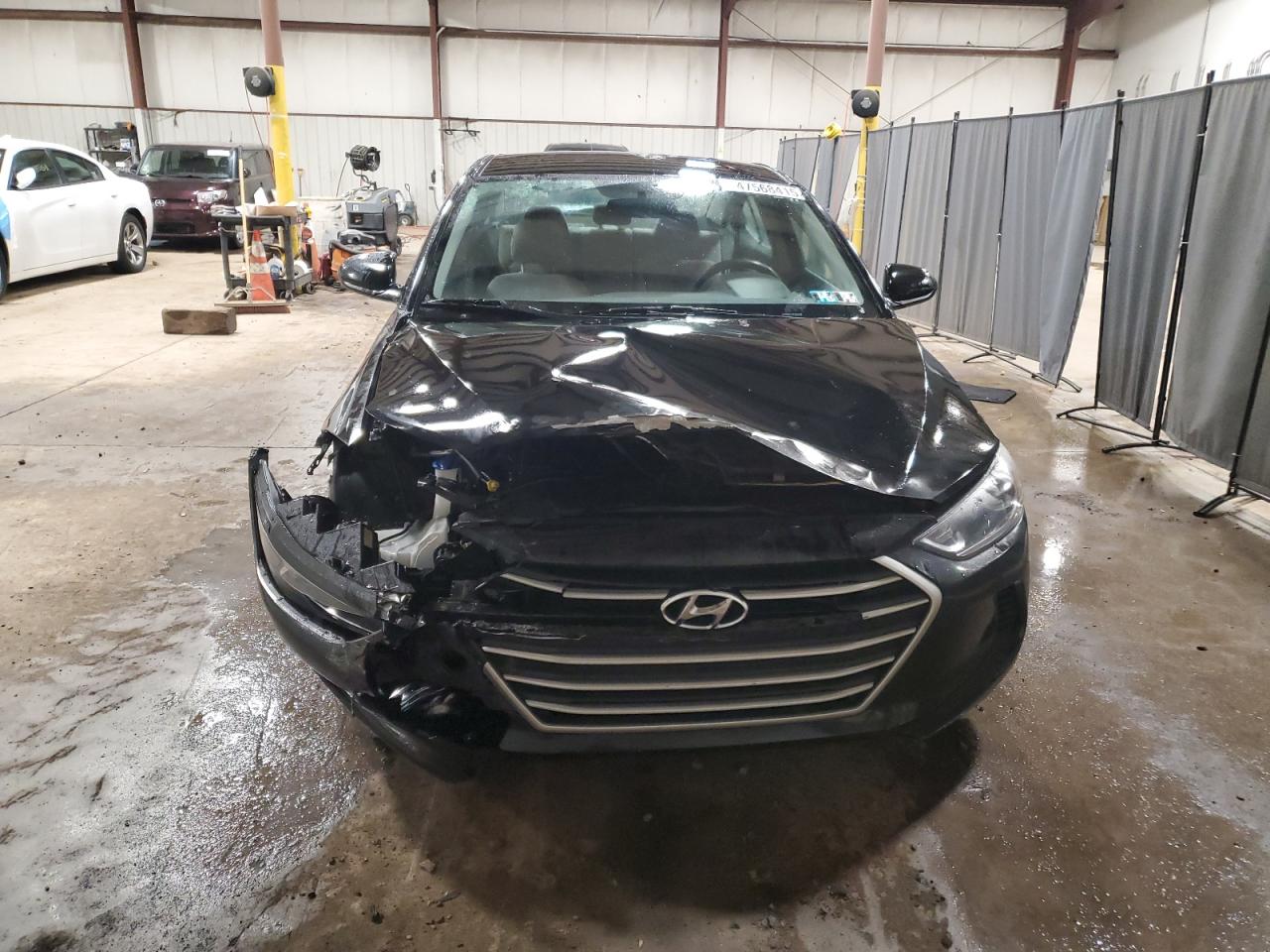 2018 Hyundai Elantra - Image 5