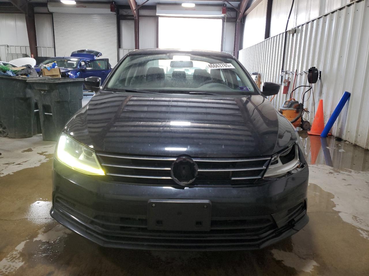 2017 Volkswagen Jetta - Image 5