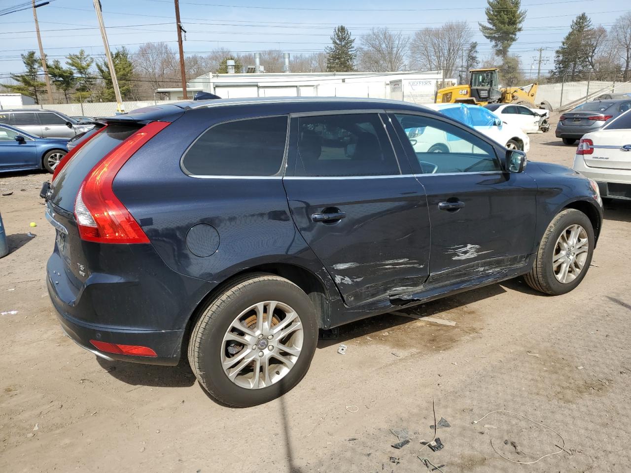 2016 Volvo XC60 - Image 3