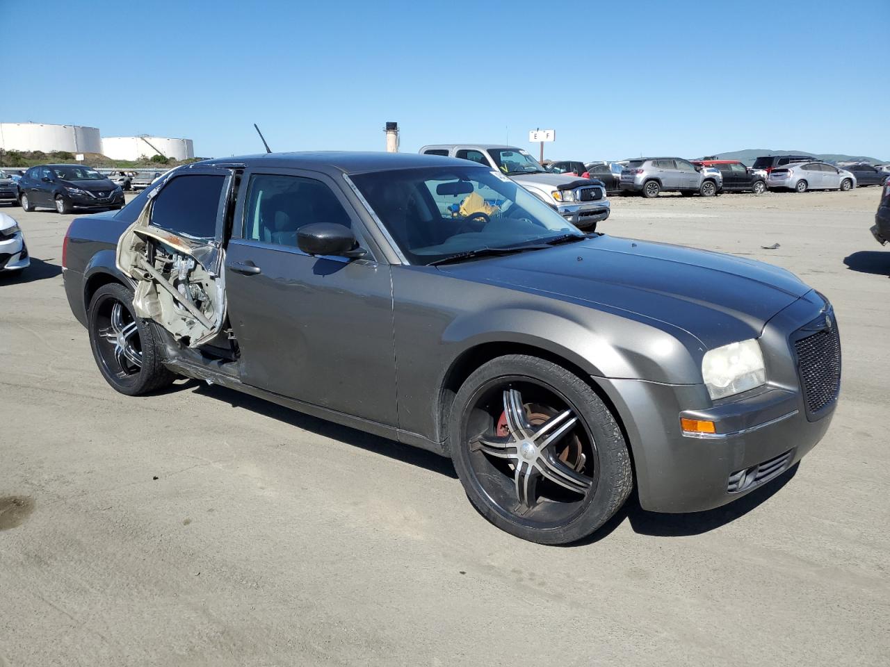 2008 Chrysler 300 - Image 4