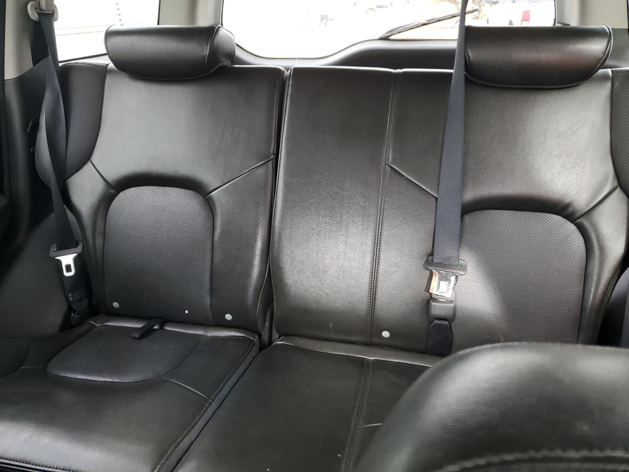 2010 Nissan XTerra - Image 10