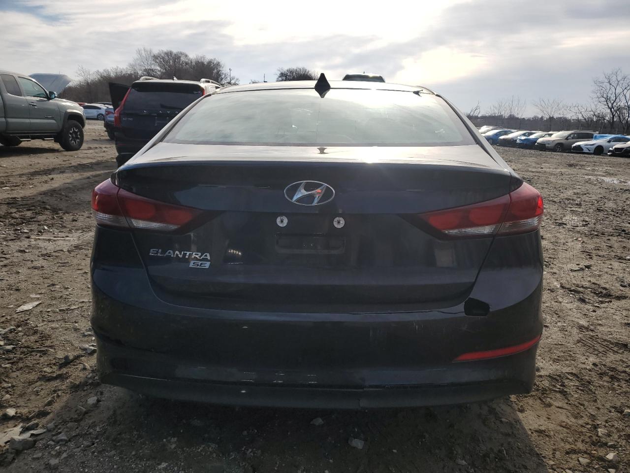 2017 Hyundai Elantra - Image 6