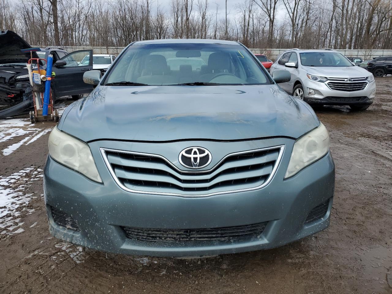 2010 Toyota Camry - Image 5