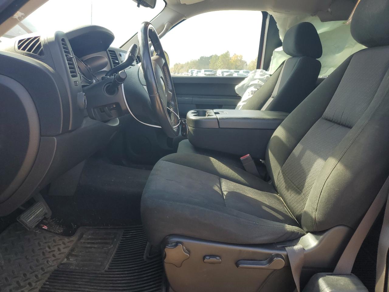 2011 Chevrolet Silverado - Image 7