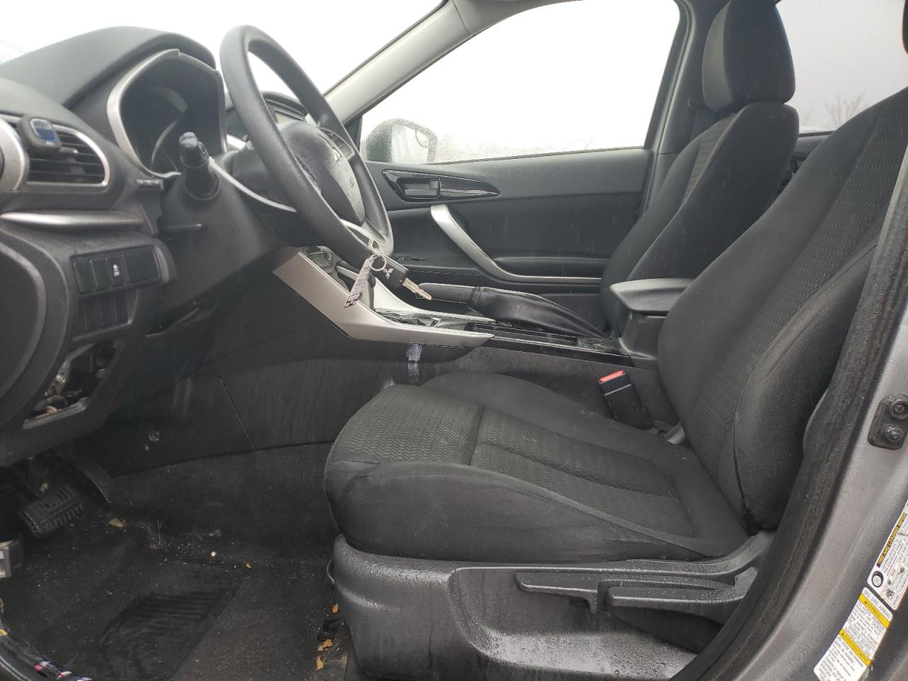 2019 Mitsubishi Eclipse - Image 7