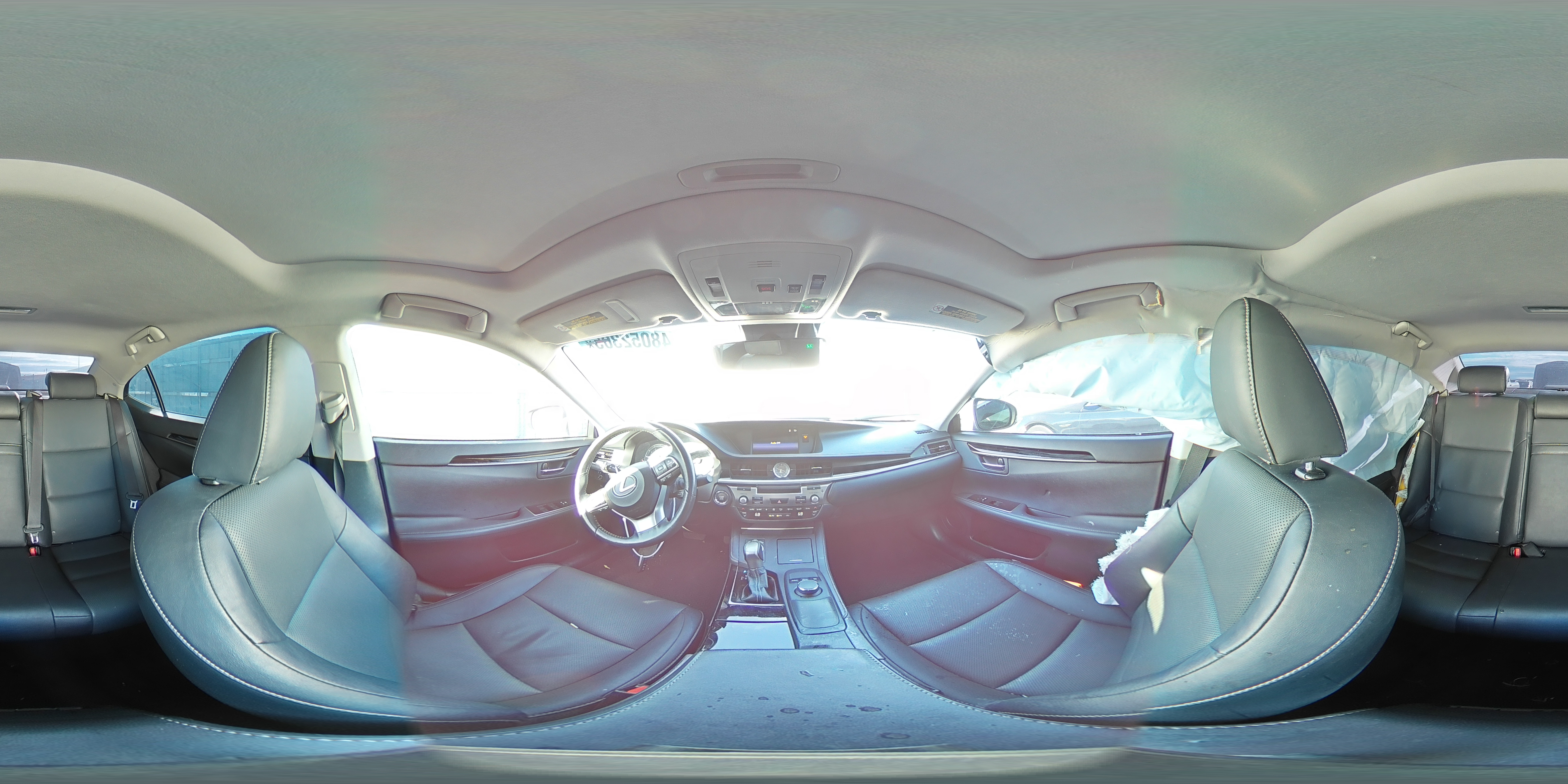 2017 Lexus ES - Image 13
