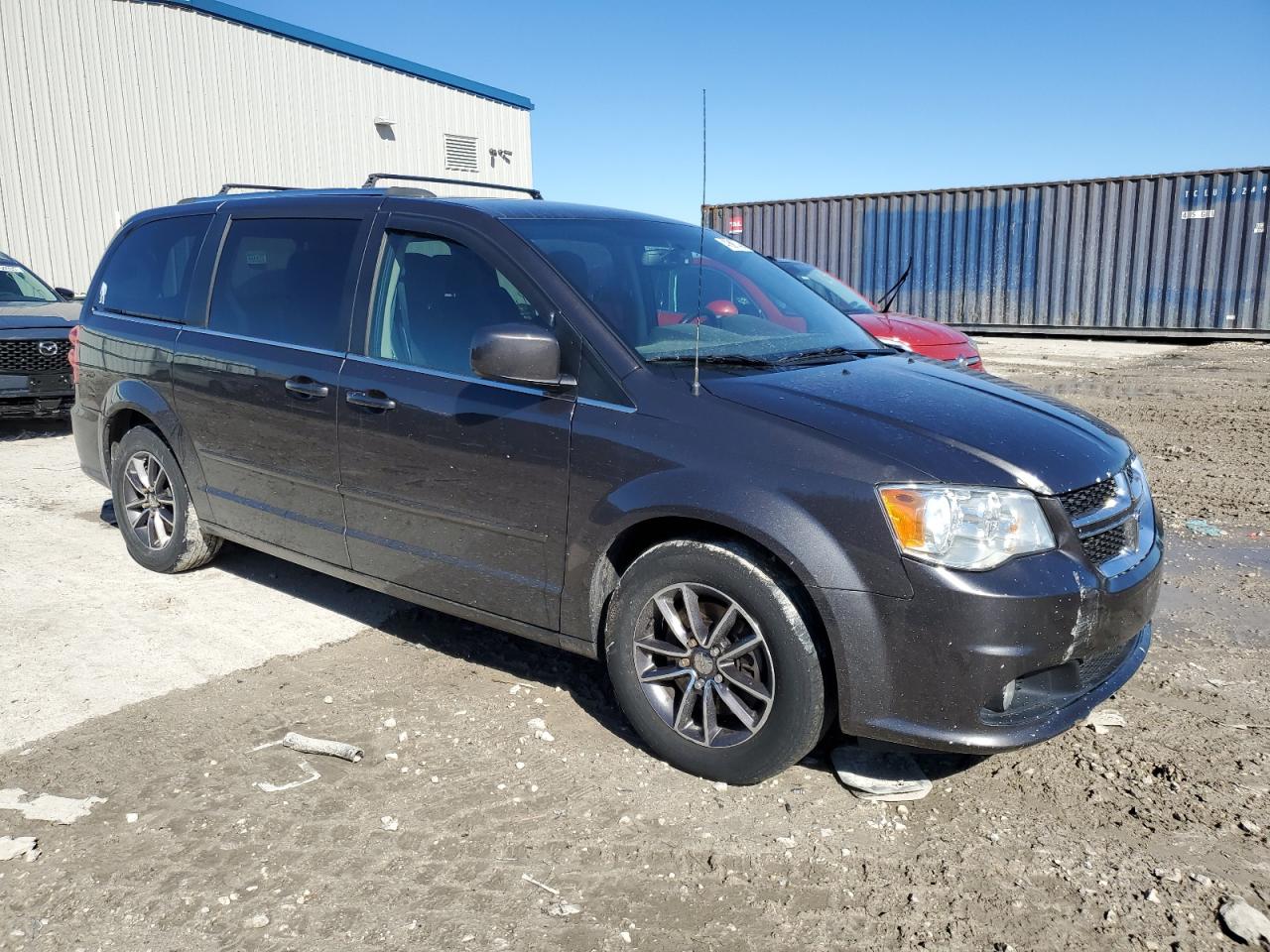 2016 Dodge Caravan - Image 4