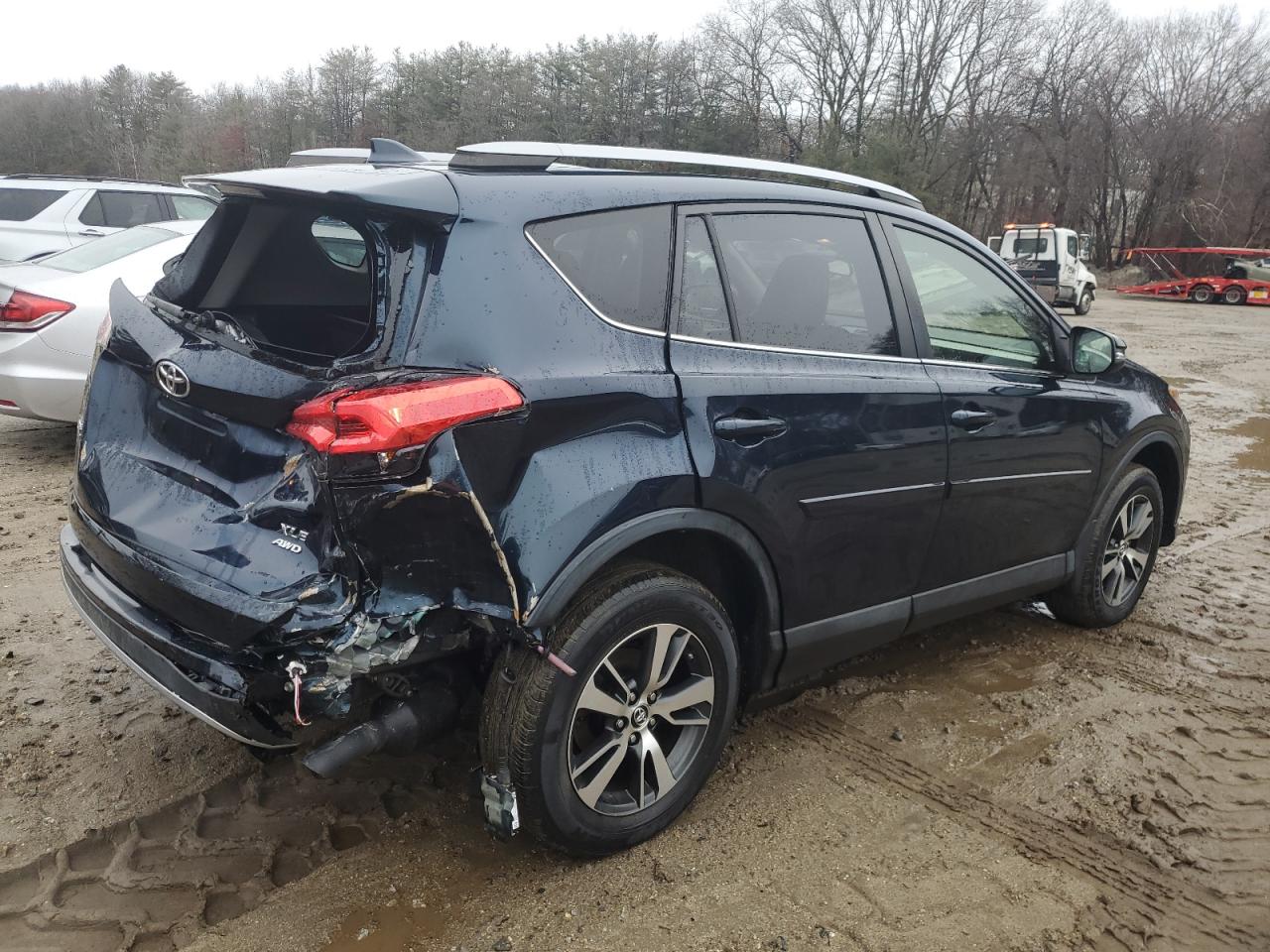 2018 Toyota RAV 4 - Image 3