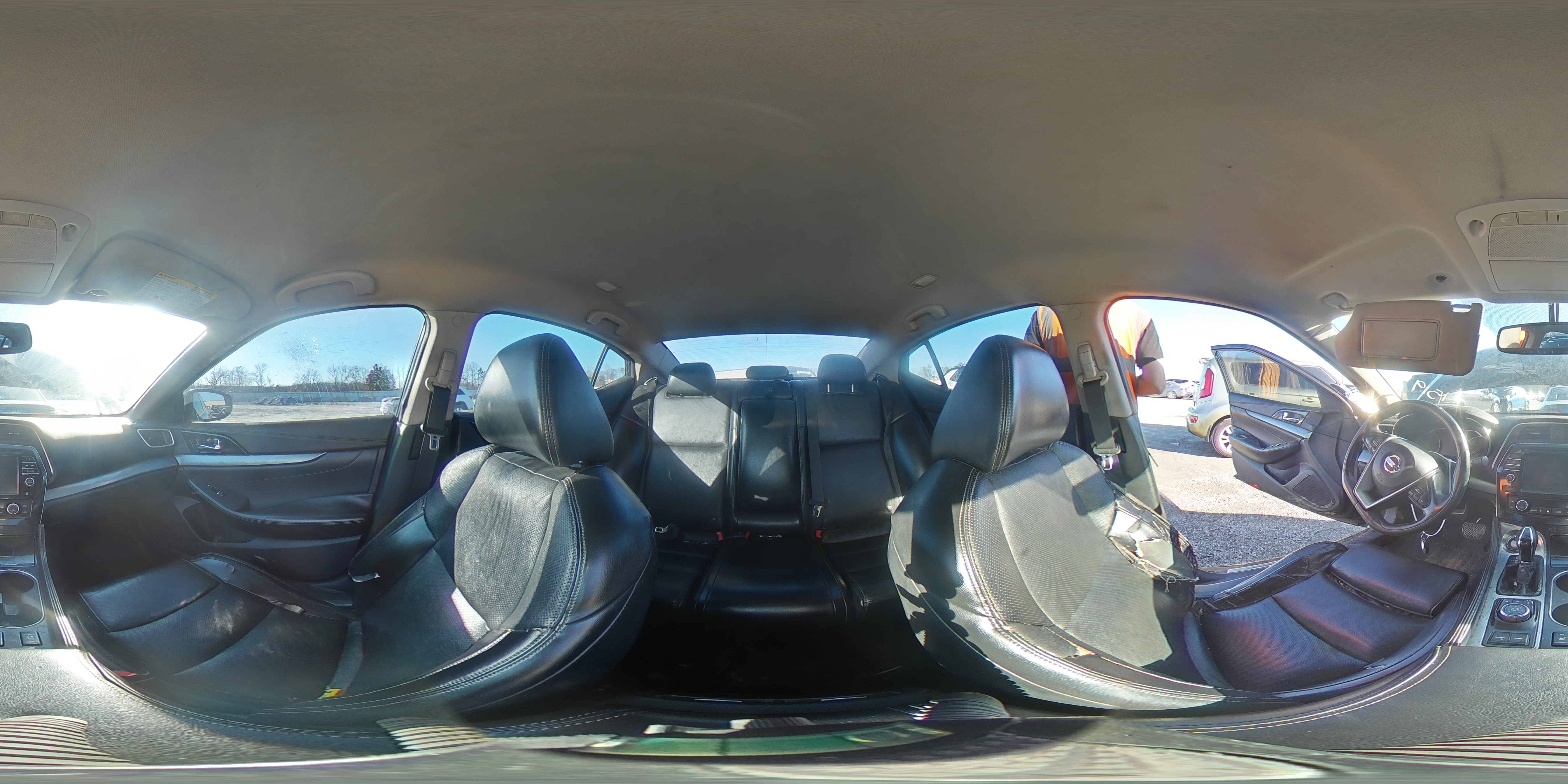 2016 Nissan Maxima - Image 13