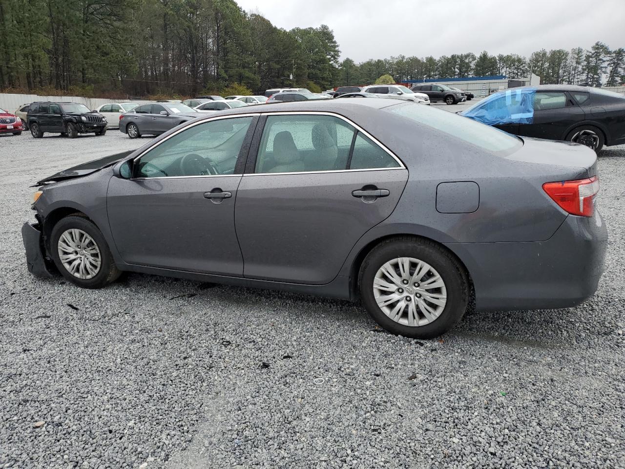 2014 Toyota Camry - Image 2
