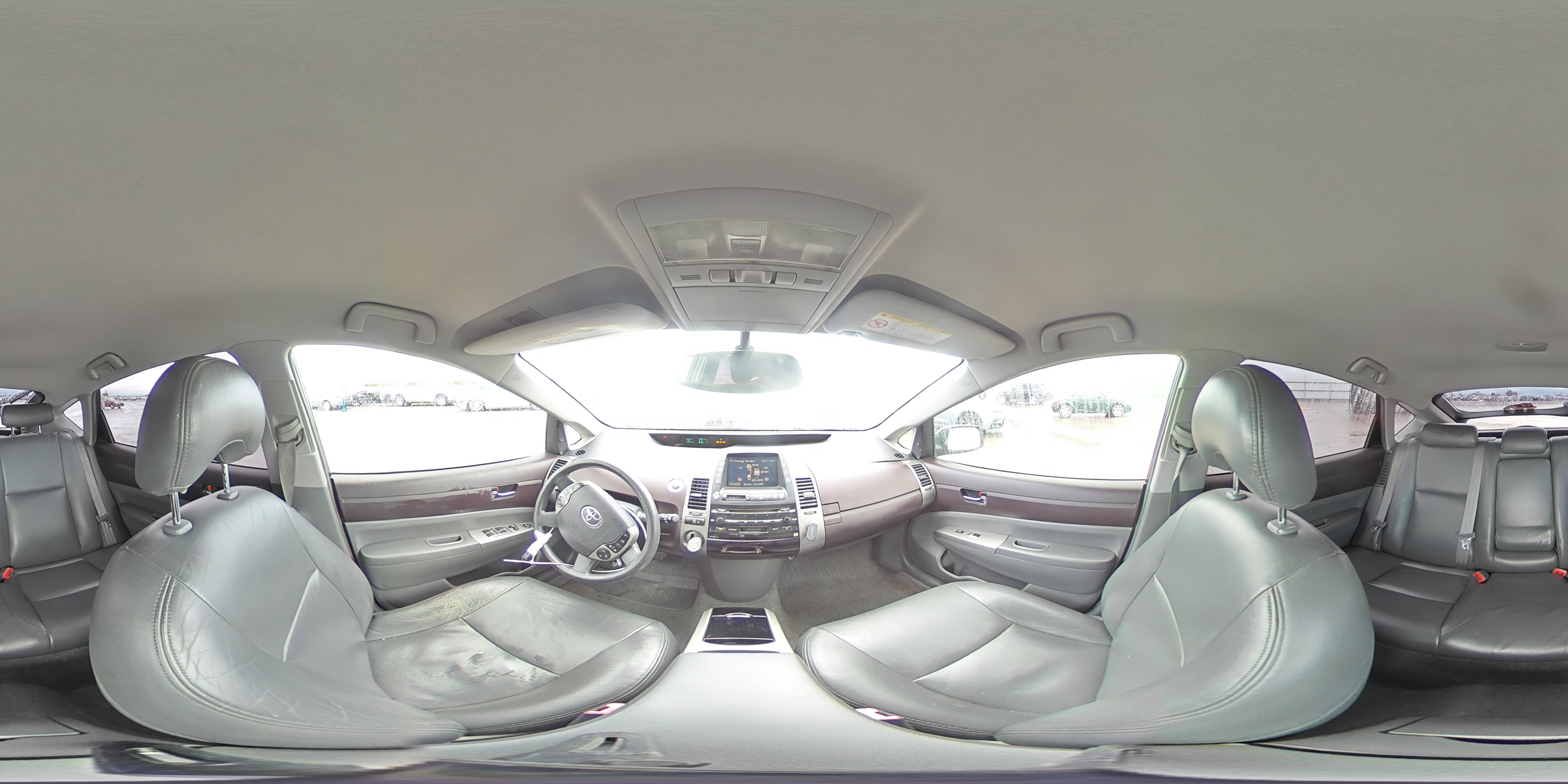 2004 Toyota Prius - Image 13