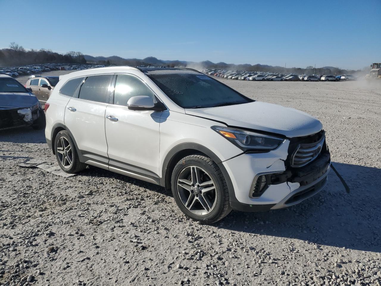 2017 Hyundai Santa Fe - Image 4