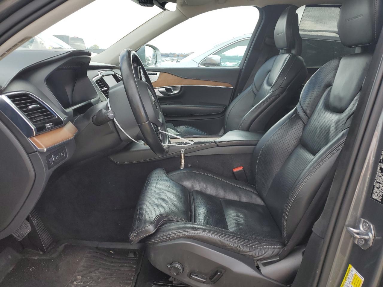 2017 Volvo XC90 - Image 7