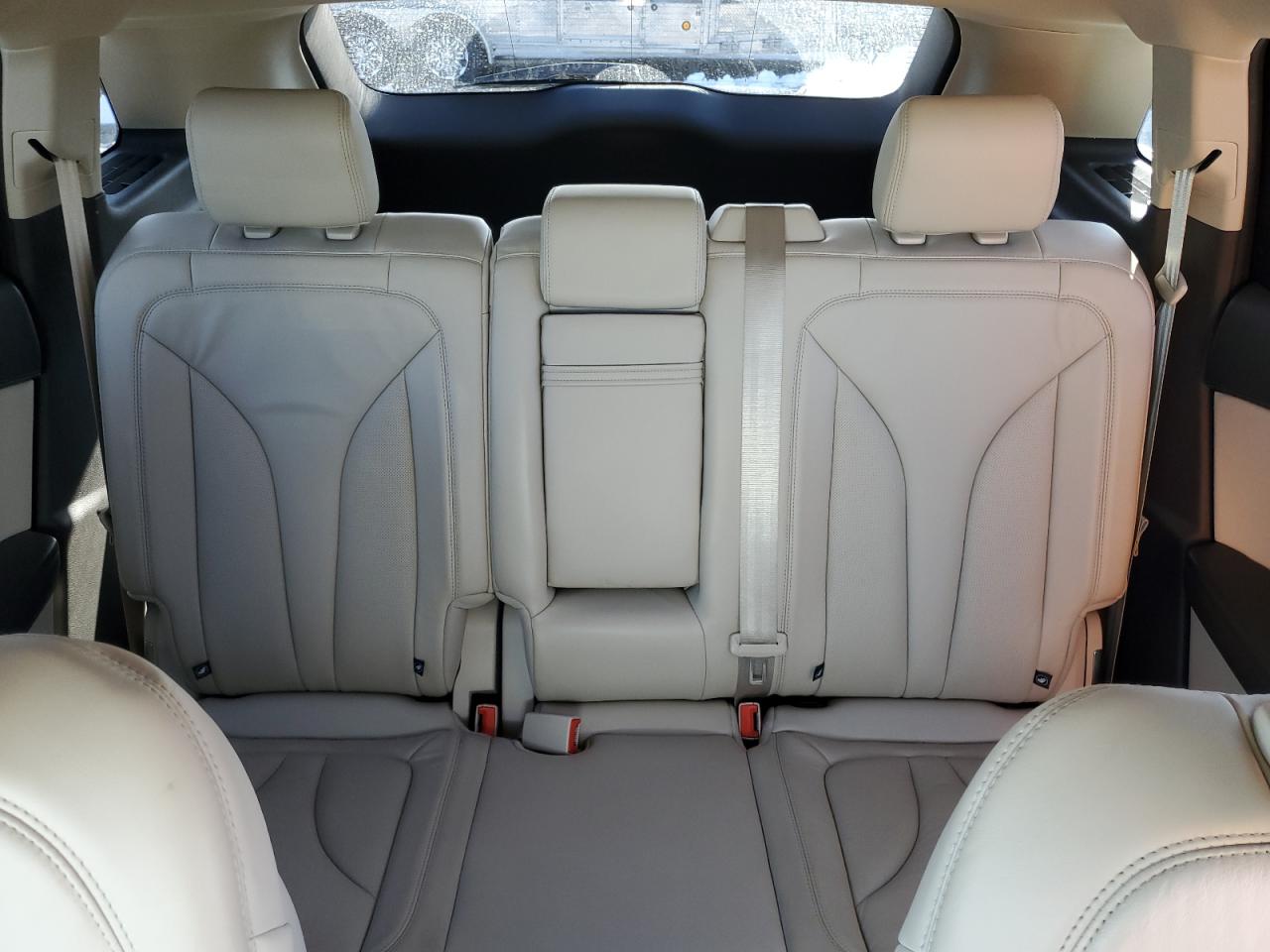 2016 Lincoln MKX - Image 10