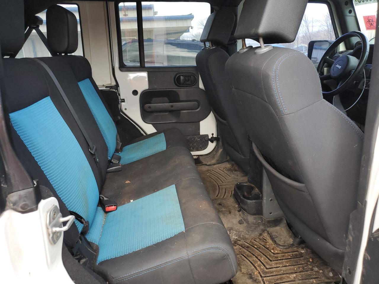 2010 Jeep Wrangler - Image 10