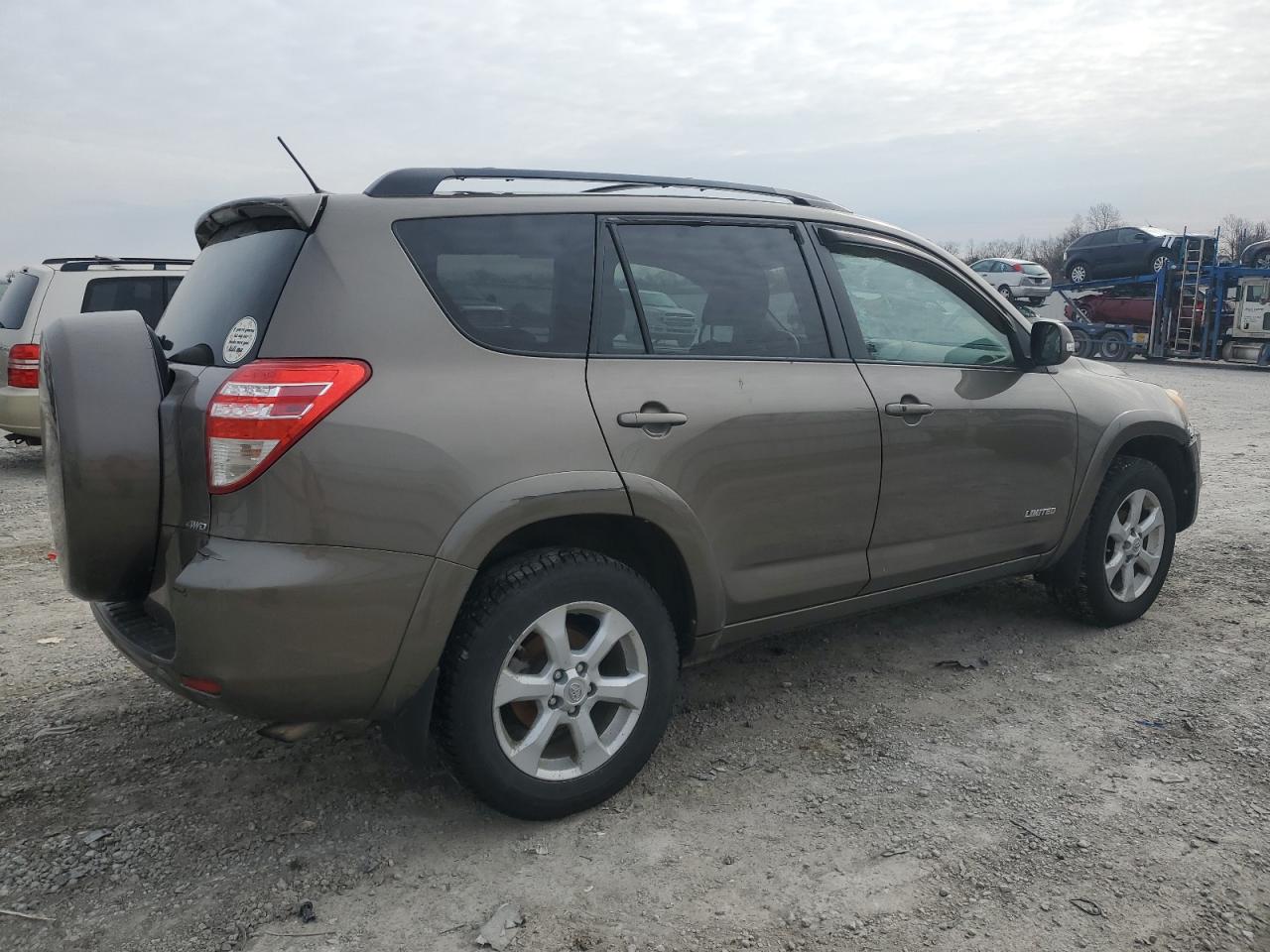 2011 Toyota RAV 4 - Image 3