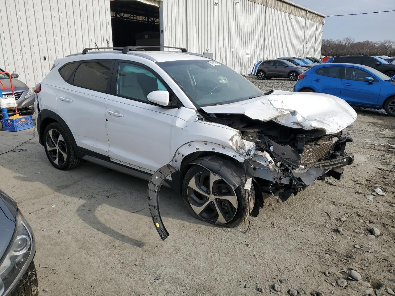 2017 Hyundai Tucson - Image 4