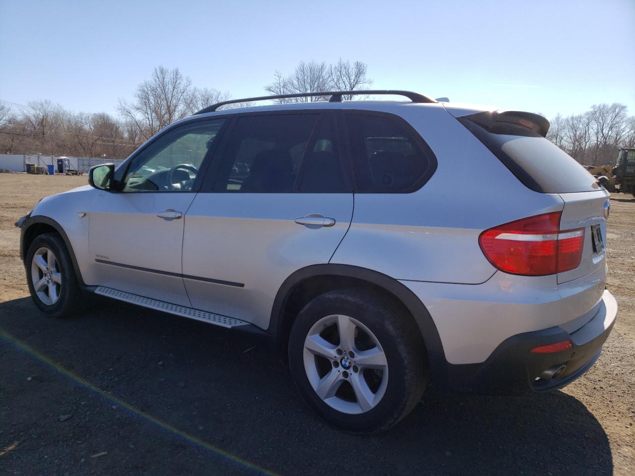 2010 BMW X5 - Image 2