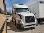 Wilmer, TX에서 판매 중인 2016 Volvo Vnl Semi Truck - Minor Dent/Scratches