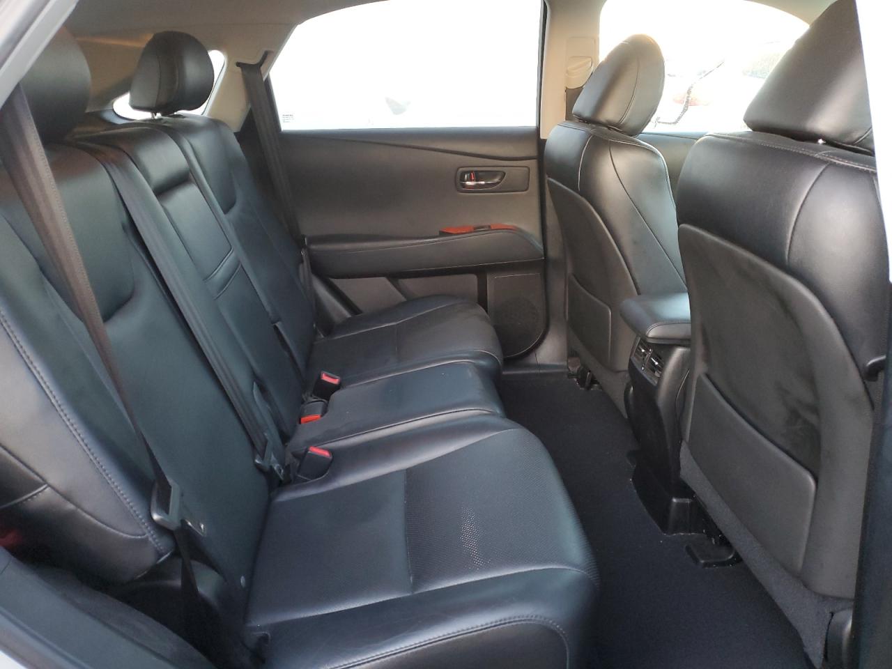 2011 Lexus RX - Image 11