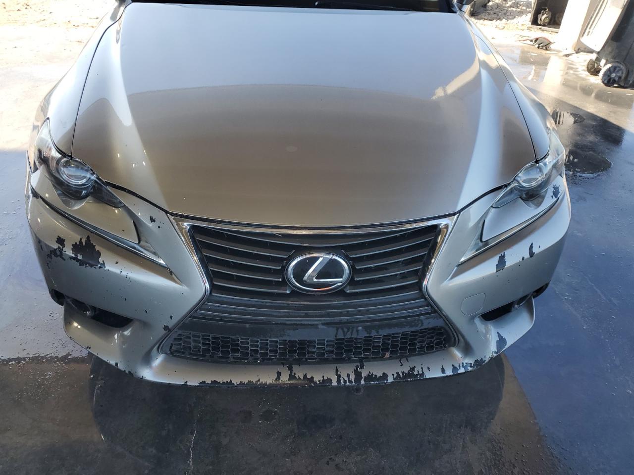 2016 Lexus IS - Image 11