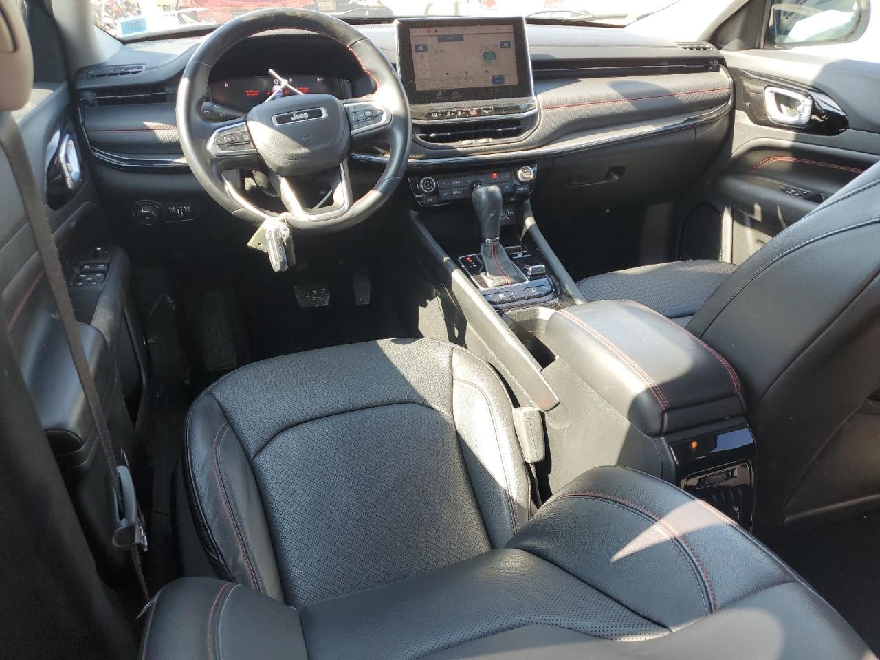 2022 Jeep Compass - Image 8