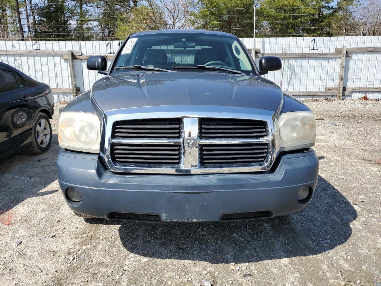 2006 Dodge Dakota - Image 5