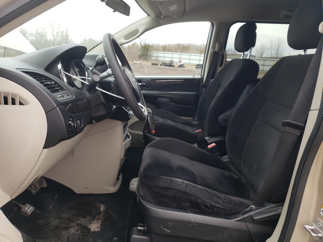 2014 Dodge Caravan - Image 7