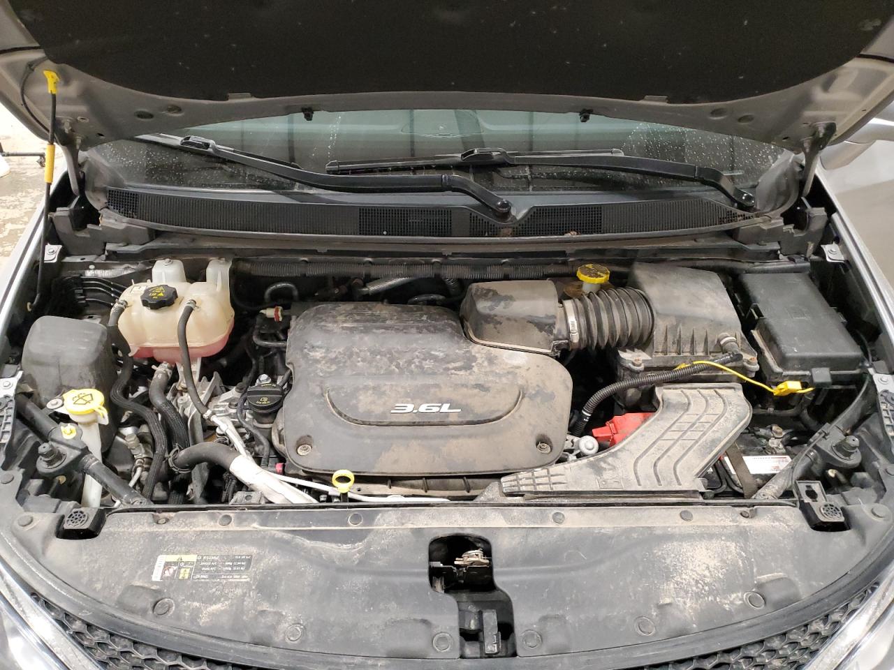 2017 Chrysler Pacifica - Image 11