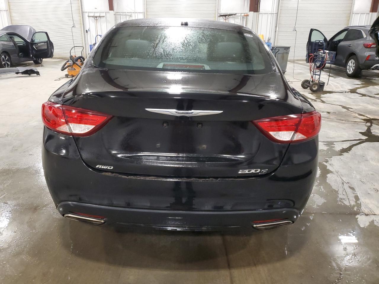 2015 Chrysler 200 - Image 6