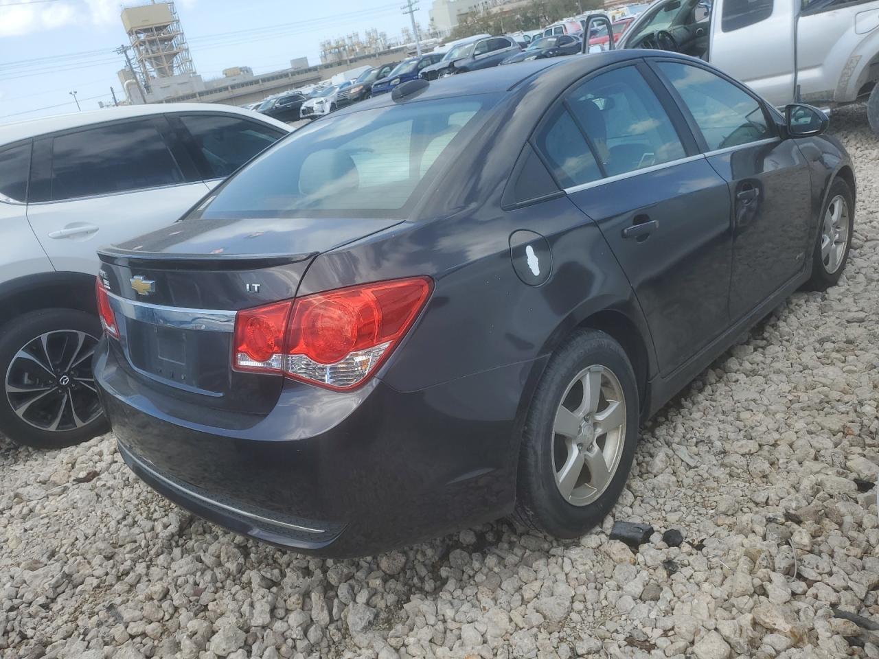 2015 Chevrolet Cruze - Image 3