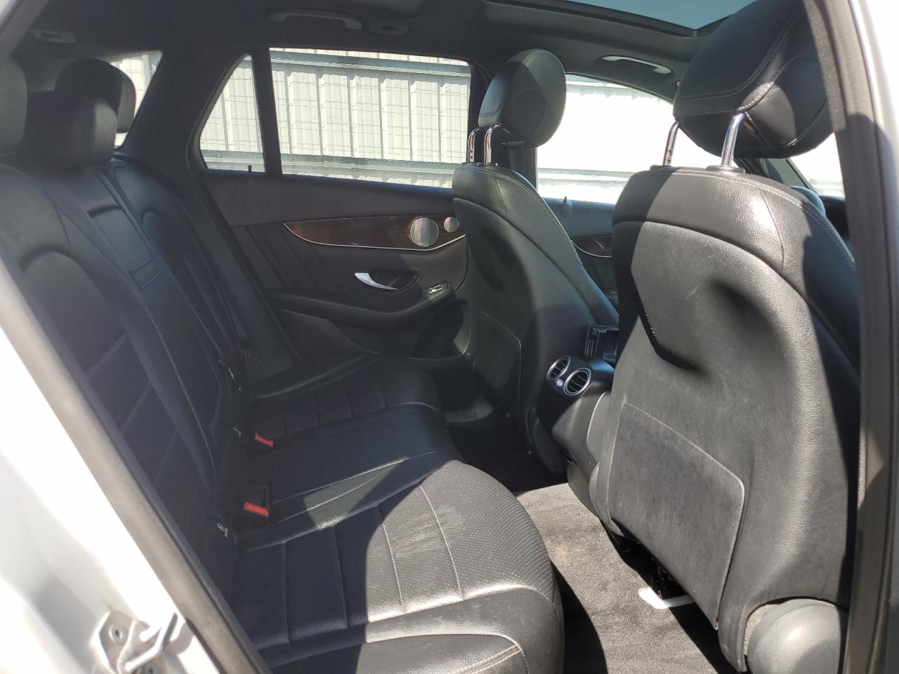 2020 Mercedes-Benz GLC - Image 11