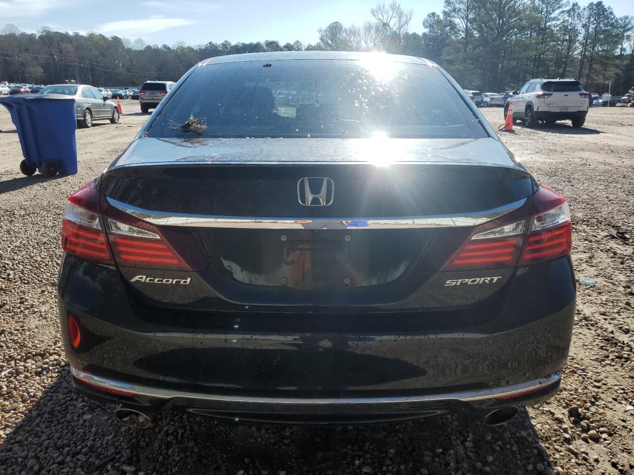 1HGCR2F51GA227348 HONDA ACCORD 2016