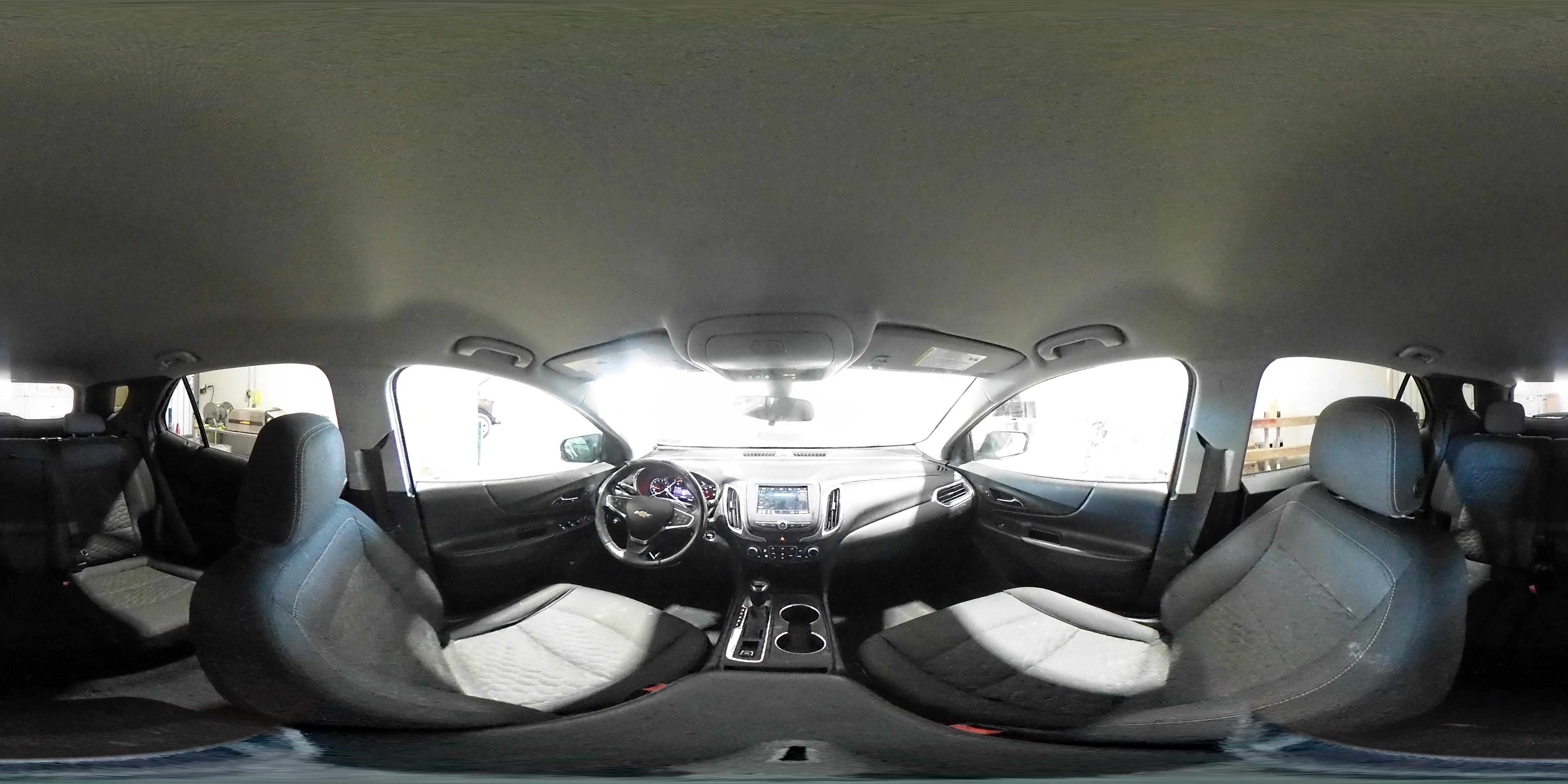 2019 Chevrolet Equinox - Image 16